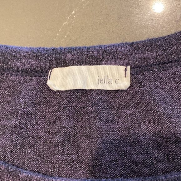 Soft, Thin, Oversized Sweater with Lace Detail - Picture 6 of 6